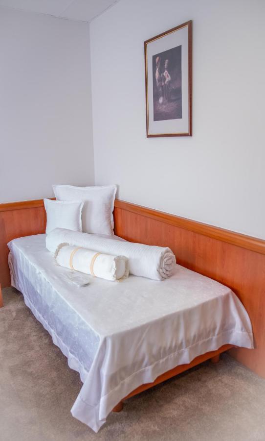 Hotel Integra Doboj Exterior foto